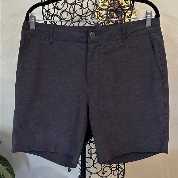 Faherty Men's Charcoal All Day Shorts 7” Size 33 Performance Casual - Picture 3 of 9